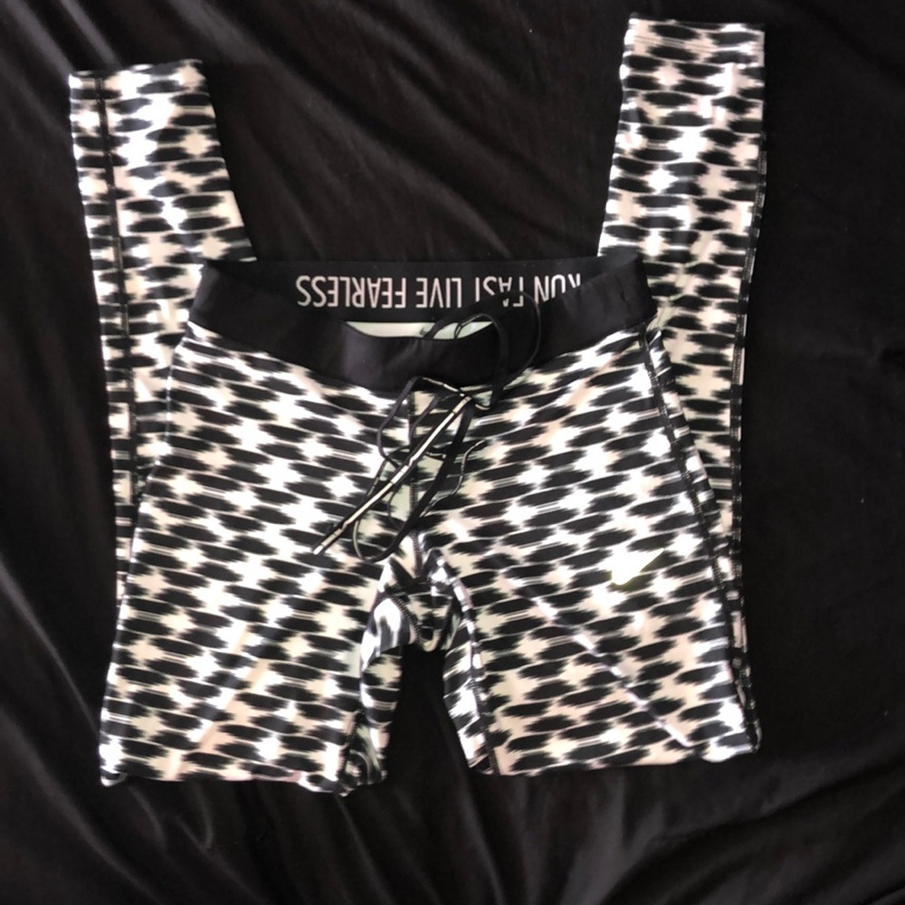 Size Small Nike Dri Fit leggings